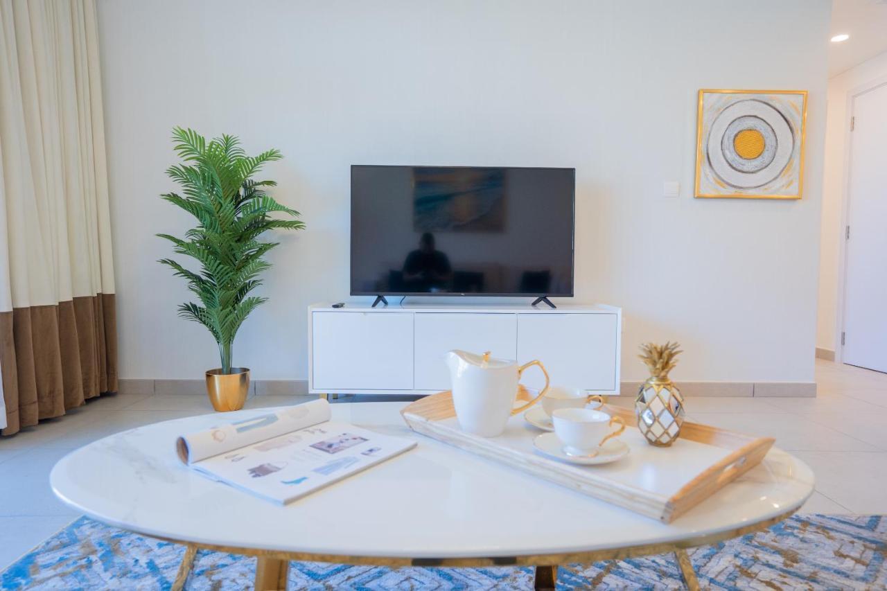 Appartement Nasma Luxury - Fancy With Balcony Close To Mjl's Souk Dubaï