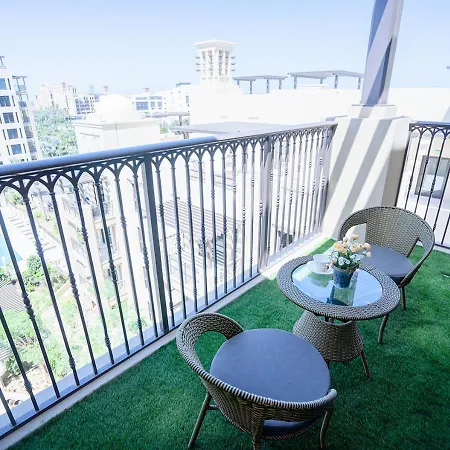Nasma Luxury Stays - Fancy Apartment With Balcony Close To Mjl'S Souk Dubaï Extérieur photo